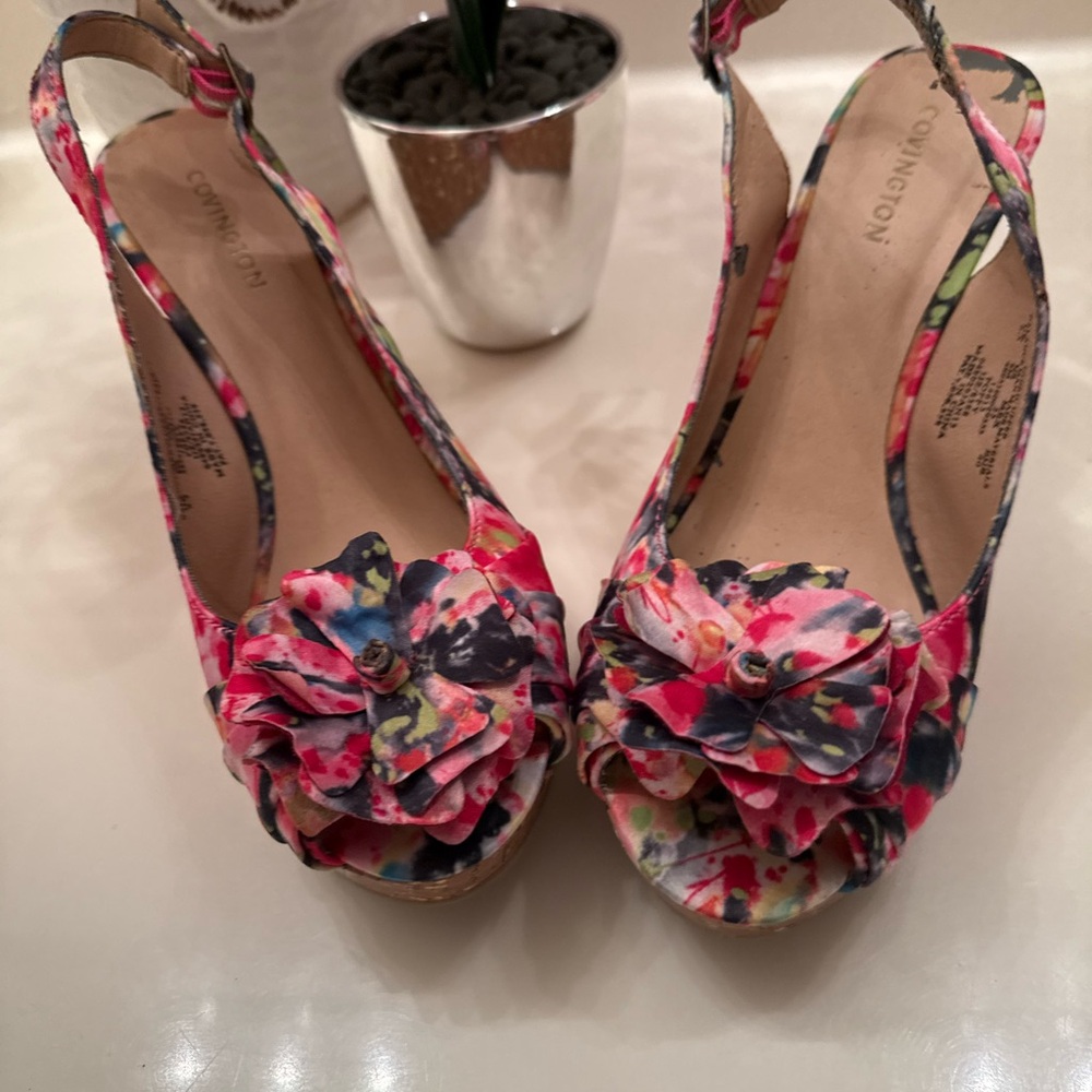 Covington Women's Multicolor Floral Cork Wedge Heels size 6.5 MAKE ME A OFFER! - Picture 11 of 17